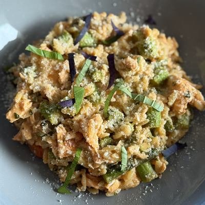 Orzo mit grünem Spargel und Kräutern